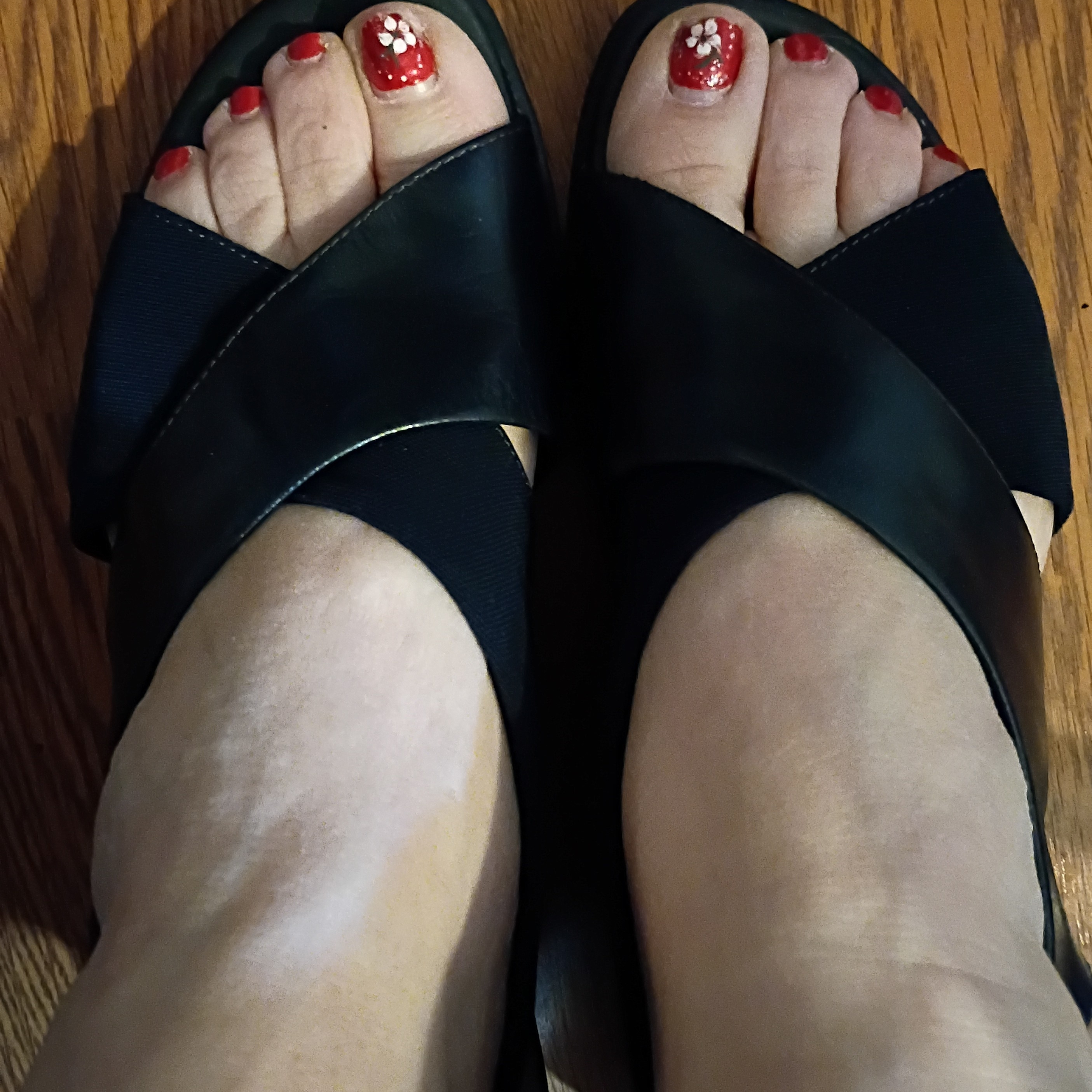 Liz Claiborne Black Womens Sandals274